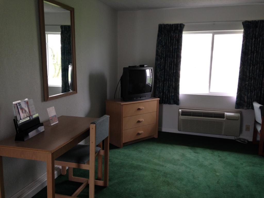 Economy - Motel *
