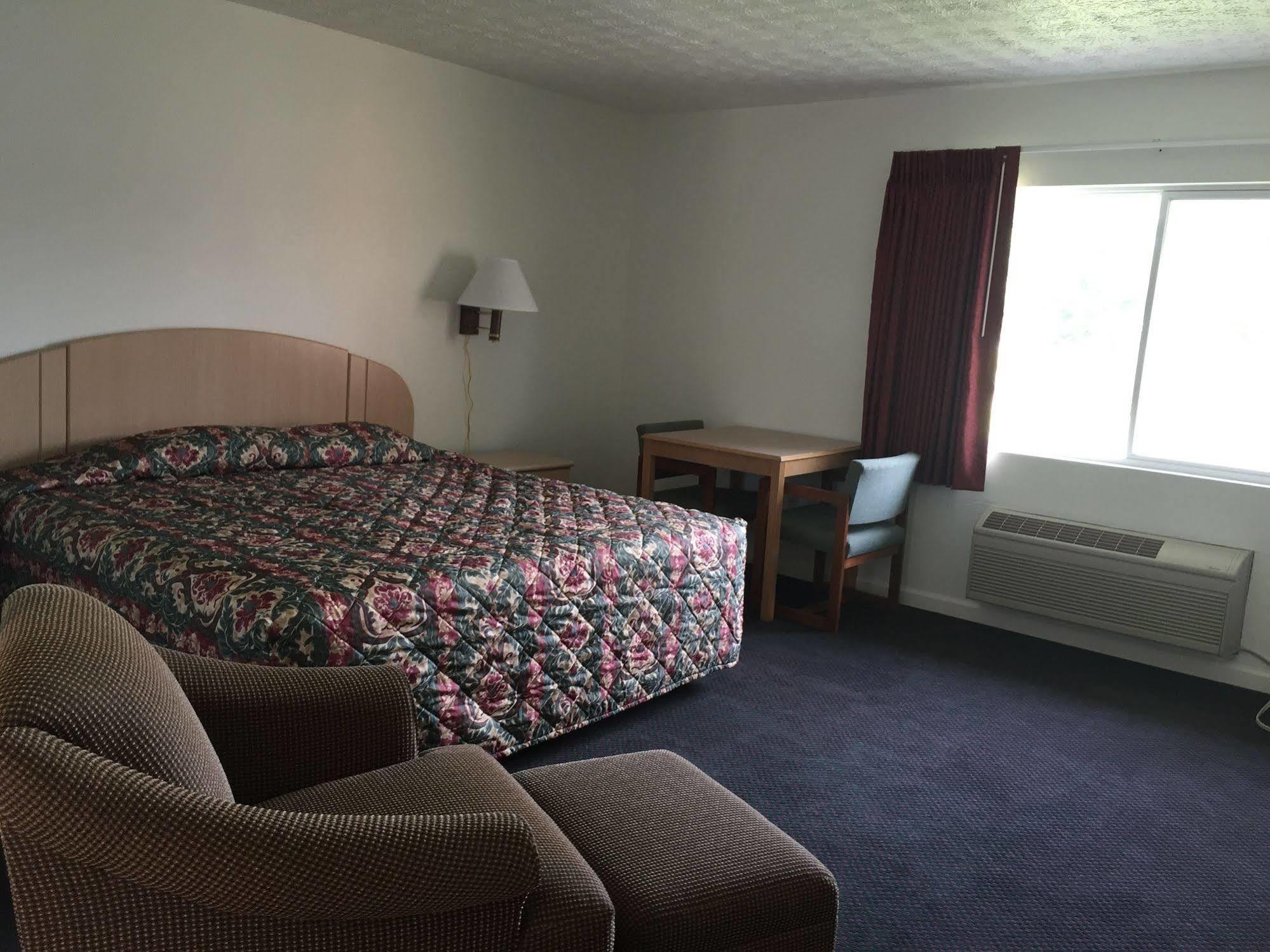 Motel Economy - *